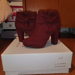 LC LAUREN CONRAD Maroon Booties